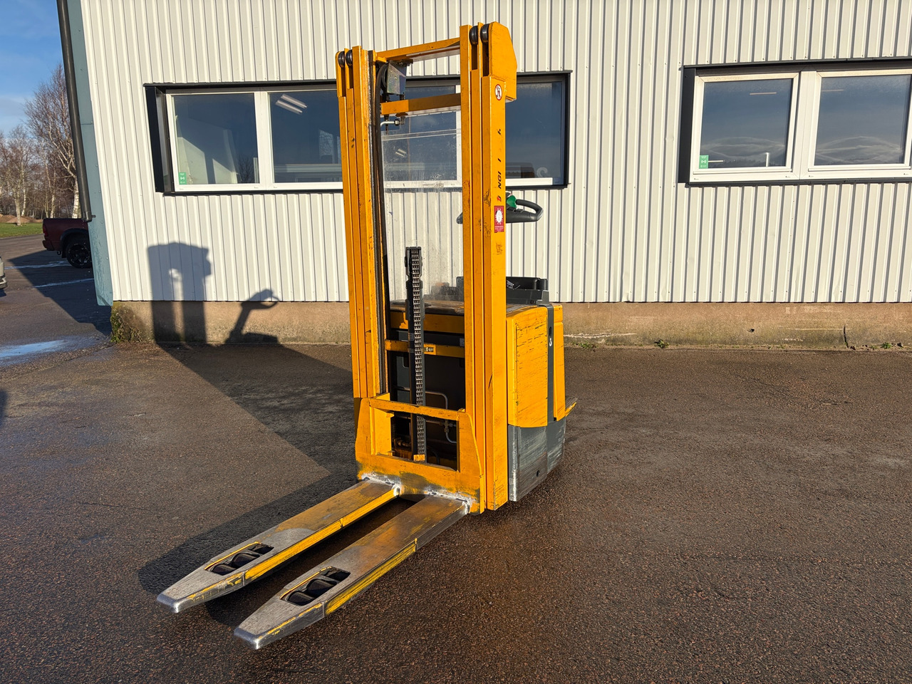 Jungheinrich ERC-Z 14 - Material handling equipment: picture 1 Jungheinrich ERC-Z 14 - Material handling equipment: picture 1