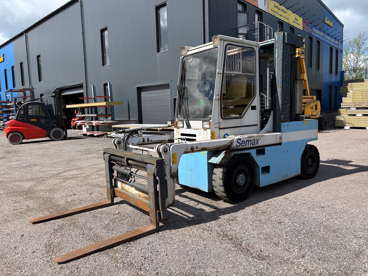 Semax 6000 D - Material handling equipment: picture 1 Semax 6000 D - Material handling equipment: picture 1