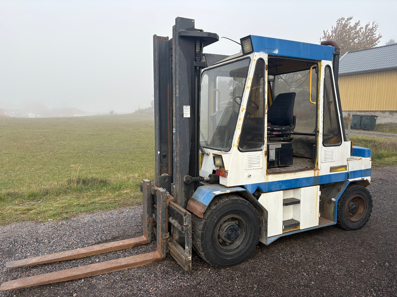 Stocka 6060 - Material handling equipment: picture 1 Stocka 6060 - Material handling equipment: picture 1