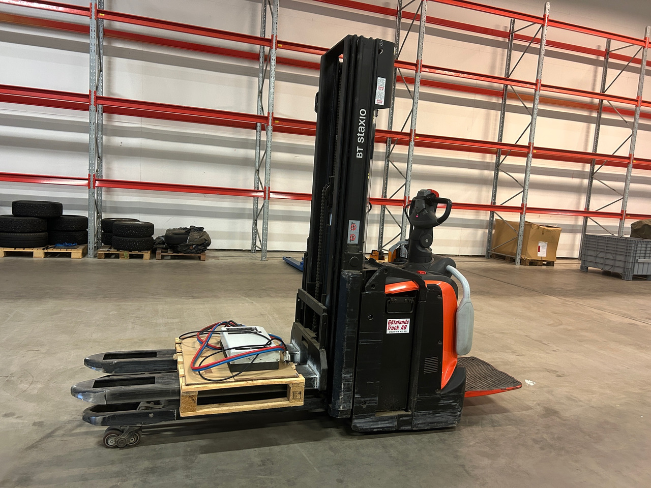 Toyota SPE120L - Material handling equipment: picture 1 Toyota SPE120L - Material handling equipment: picture 1