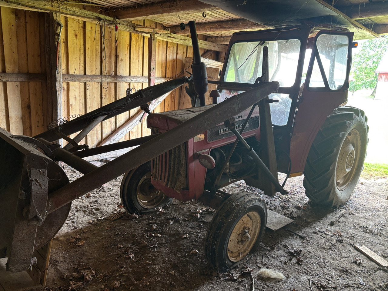 McCormick International B414 - Farm tractor: picture 1 McCormick International B414 - Farm tractor: picture 1