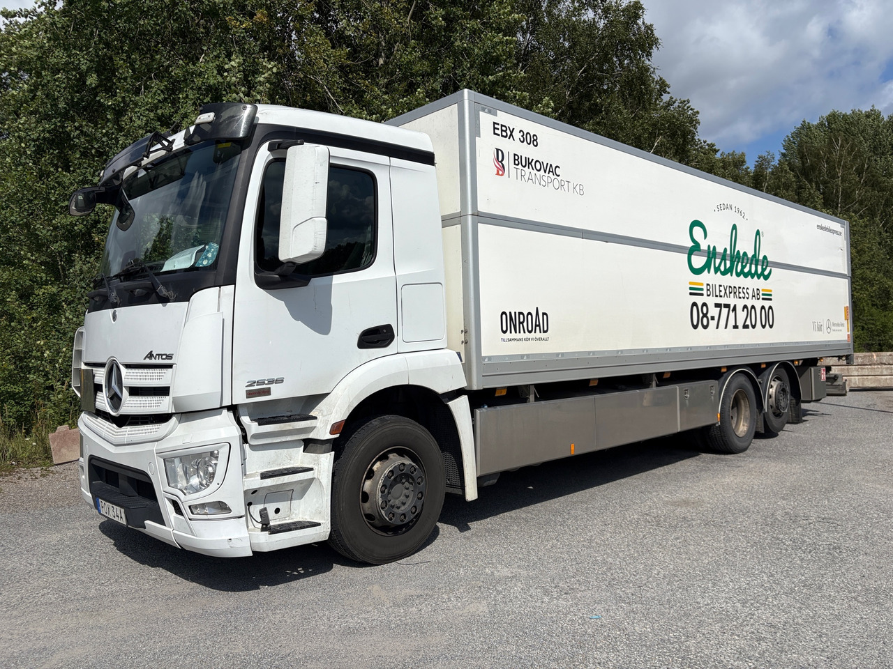 Mercedes Benz Antos 2536 - Box truck: picture 1 Mercedes Benz Antos 2536 - Box truck: picture 1