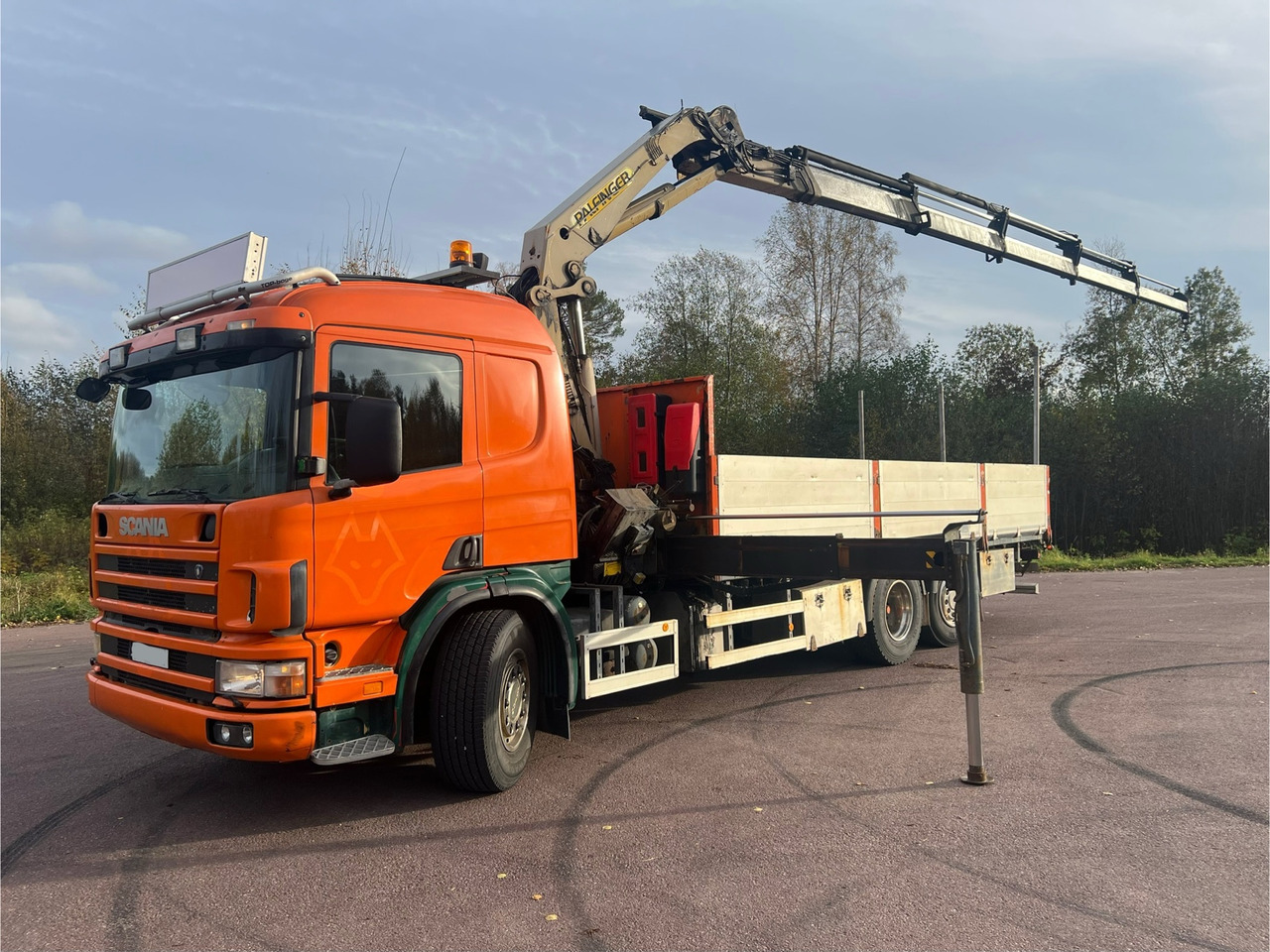 Scania P114GB6X2*4NB380 - Crane truck: picture 1 Scania P114GB6X2*4NB380 - Crane truck: picture 1