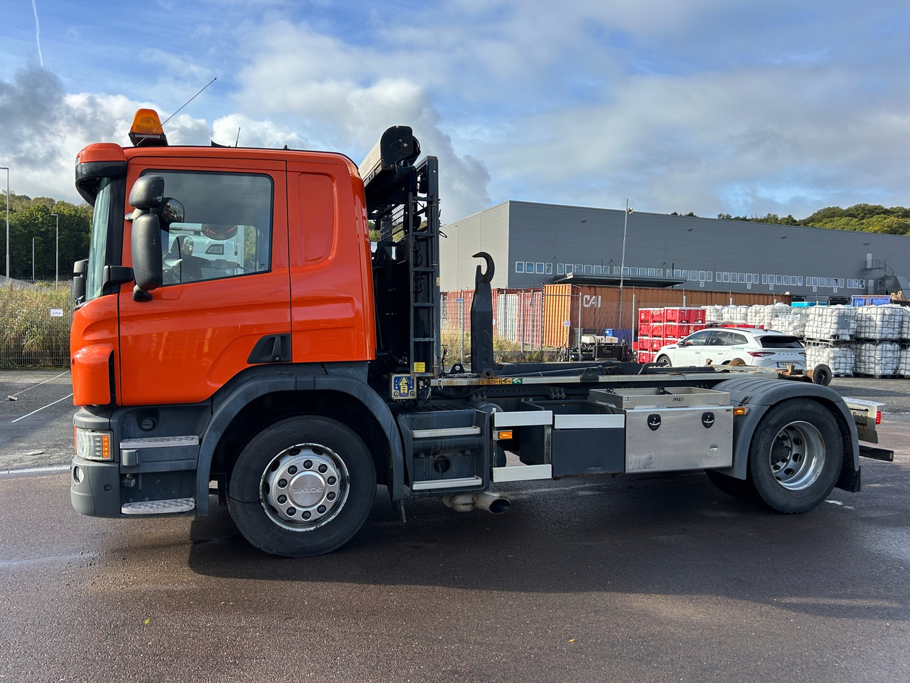 Scania P280 - Hook lift truck: picture 1 Scania P280 - Hook lift truck: picture 1