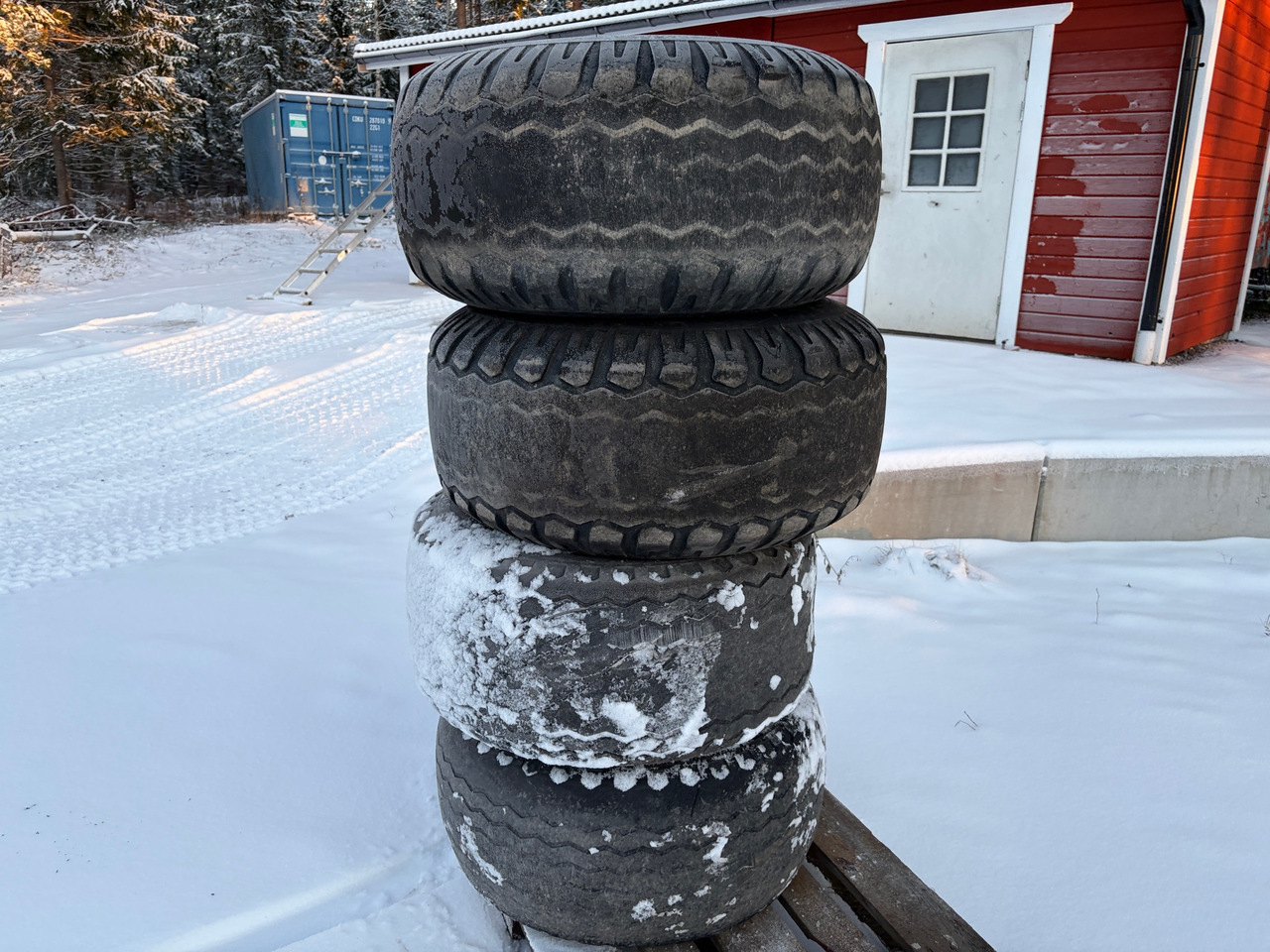 Starco AW 400/60-15.5 - Tire for Construction machinery: picture 1 Starco AW 400/60-15.5 - Tire for Construction machinery: picture 1