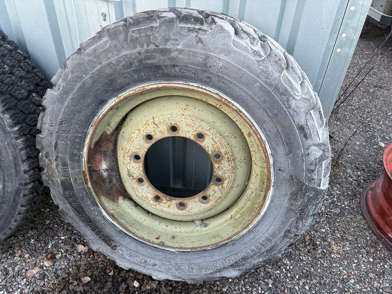 Trelleborg Steel-grip 159 - Tire for Construction machinery: picture 1 Trelleborg Steel-grip 159 - Tire for Construction machinery: picture 1