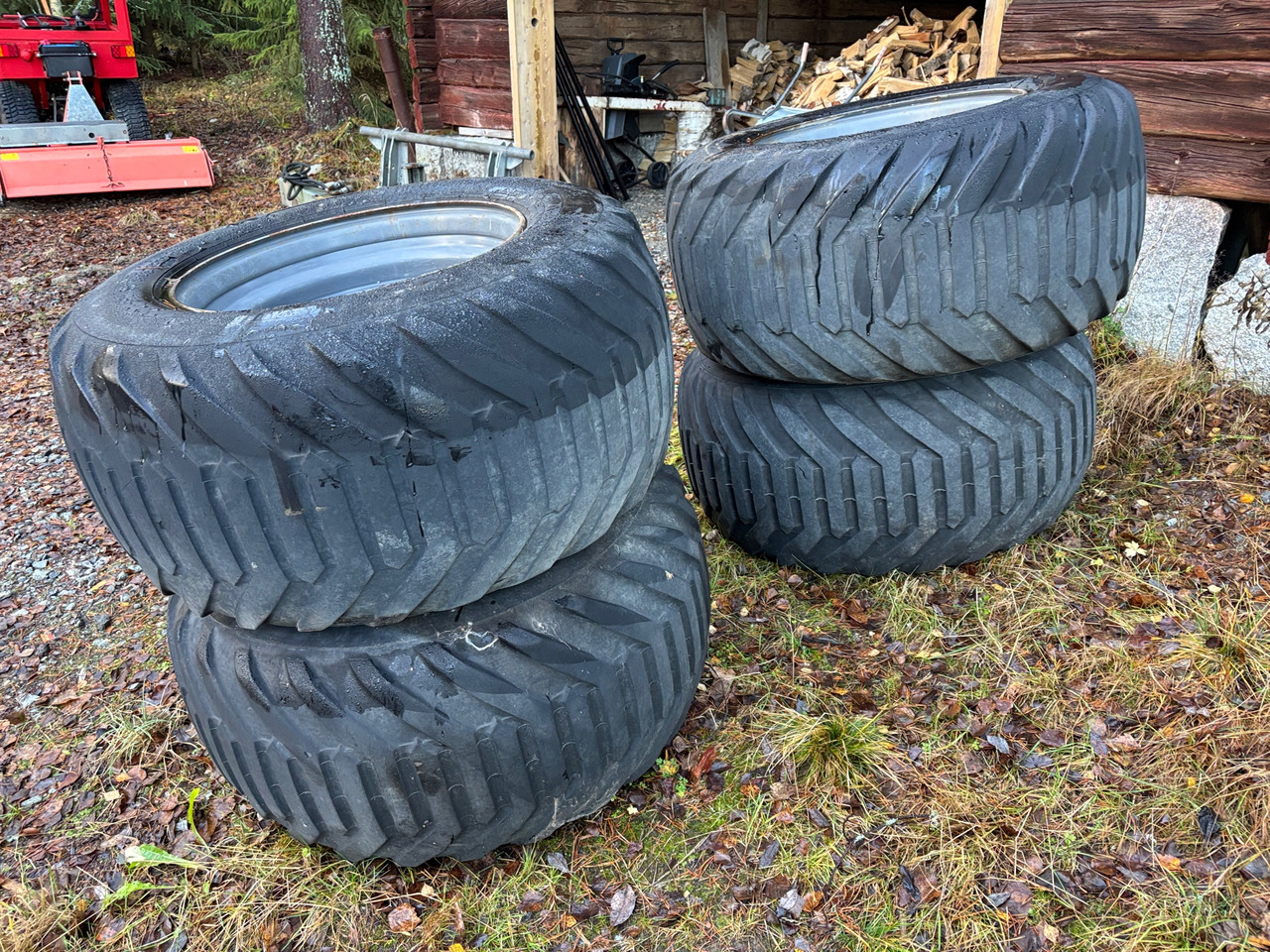 Trelleborg Twin 404 - Tire for Agricultural machinery: picture 1 Trelleborg Twin 404 - Tire for Agricultural machinery: picture 1