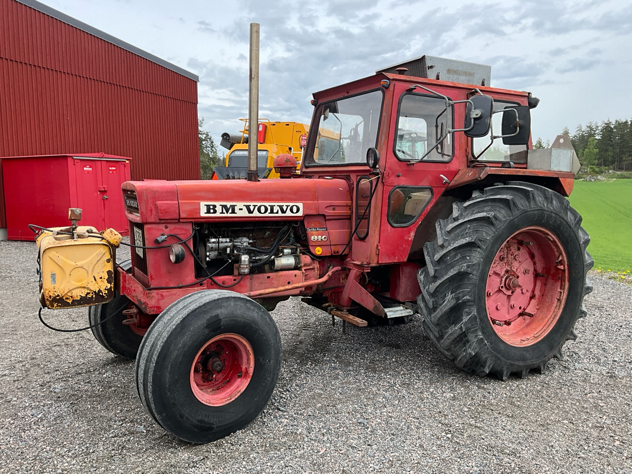 Volvo BM 810 - Farm tractor: picture 1 Volvo BM 810 - Farm tractor: picture 1