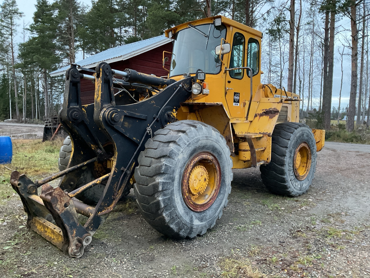 Volvo BM LM 1240 - Wheel loader: picture 1 Volvo BM LM 1240 - Wheel loader: picture 1