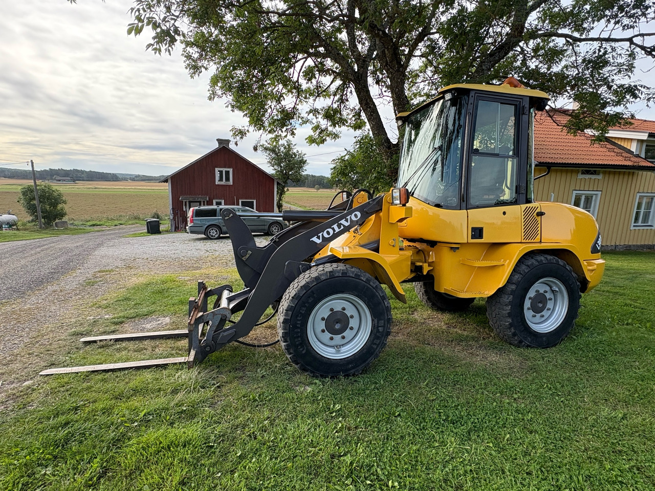 Volvo L30B-Z - Wheel loader: picture 1 Volvo L30B-Z - Wheel loader: picture 1