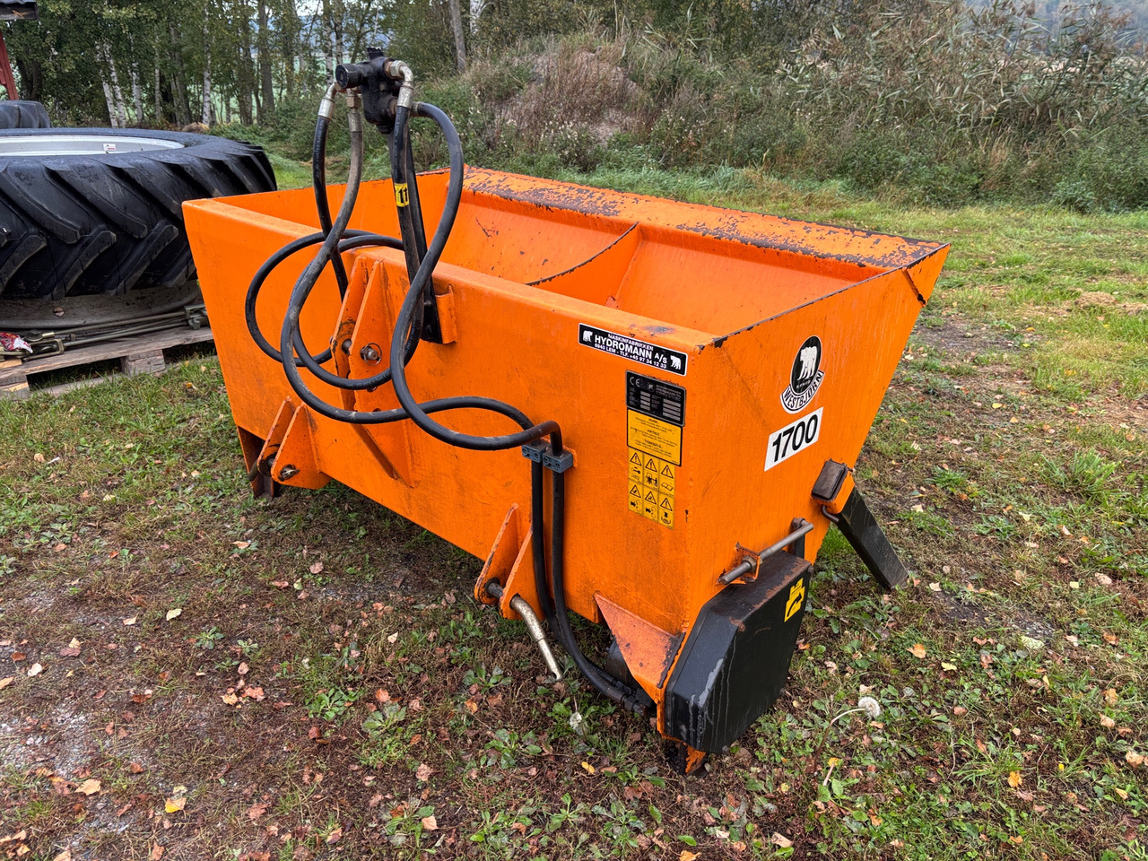 Westbjørn 1700 - Sand/ Salt spreader: picture 1 Westbjørn 1700 - Sand/ Salt spreader: picture 1