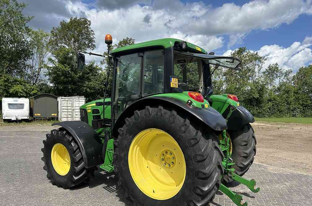 John Deere 6330, powerquad, tls - Farm tractor: picture 2 John Deere 6330, powerquad, tls - Farm tractor: picture 2