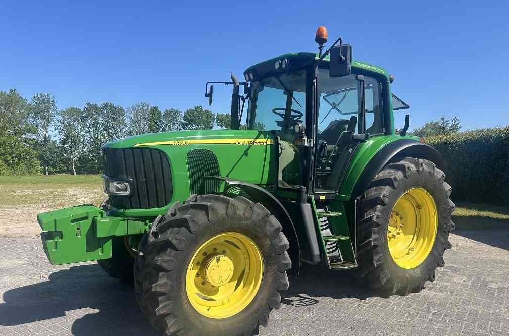 John Deere 6820 premium autopower - Farm tractor: picture 1 John Deere 6820 premium autopower - Farm tractor: picture 1