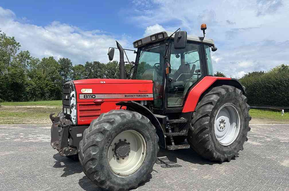 Massey Ferguson 8110 dynashift - Farm tractor: picture 1 Massey Ferguson 8110 dynashift - Farm tractor: picture 1