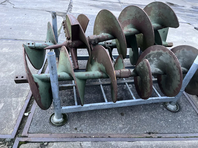 Avegaar 62 cm diameter Avegaar 620 mm diameter lengte 1000 mm - Drilling rig: picture 1 Avegaar 62 cm diameter Avegaar 620 mm diameter lengte 1000 mm - Drilling rig: picture 1