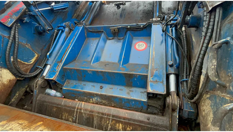 Garbage truck DAF CF 250 Daf CF250 75PC 6x2/4: picture 9