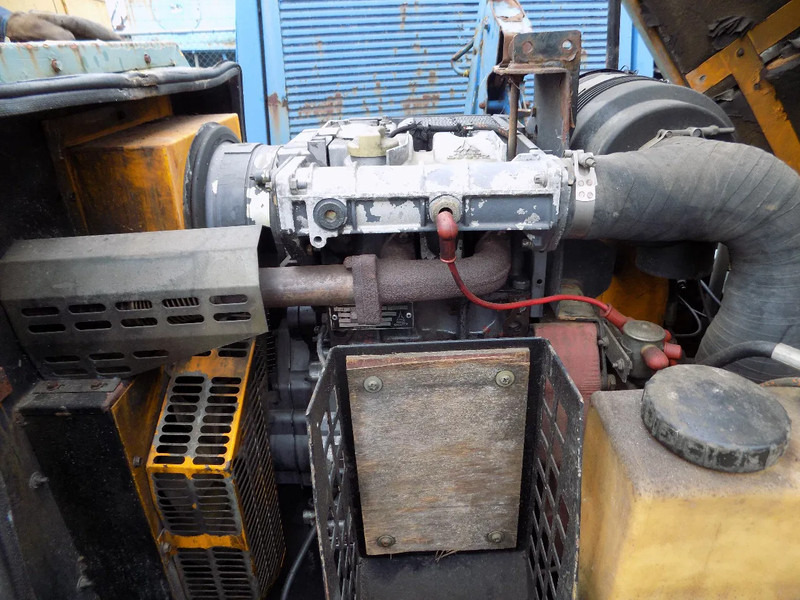 Ingersoll Rand compressor deutz typ 1011 met tandem aanhanger - Air compressor: picture 3 Ingersoll Rand compressor deutz typ 1011 met tandem aanhanger - Air compressor: picture 3