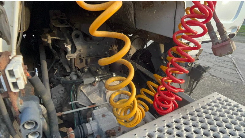 Tractor unit Renault Midlum Renault Midlum: picture 10