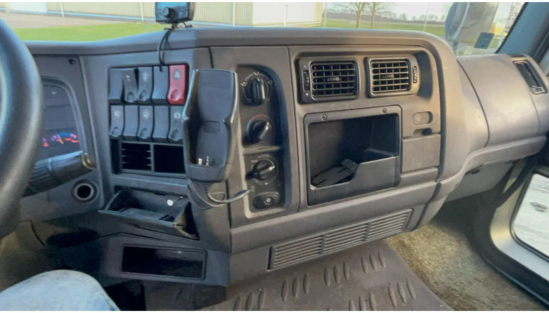 Tractor unit Renault Midlum Renault Midlum: picture 6