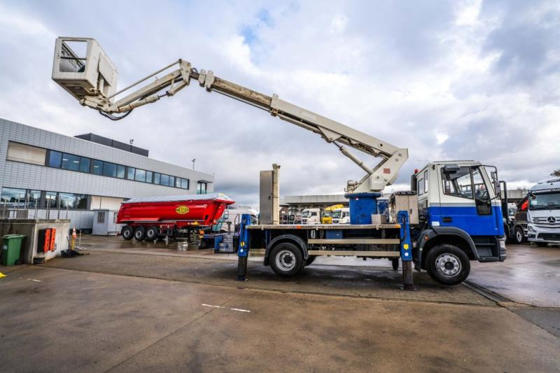 Iveco 130E18 + COMET 165 TA - Truck mounted aerial platform: picture 2 Iveco 130E18 + COMET 165 TA - Truck mounted aerial platform: picture 2