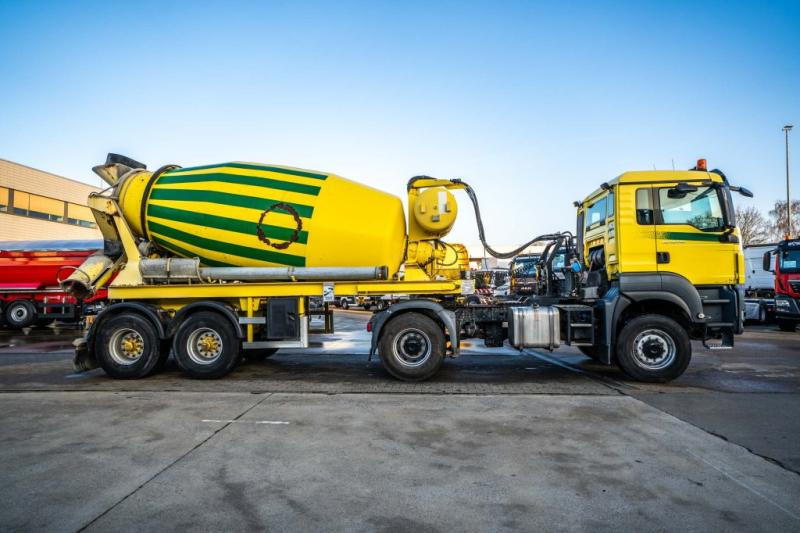 MAN TGS 18.440 BLS 4x4 (+cardan)+STETTER 10M3 - Concrete mixer truck: picture 3 MAN TGS 18.440 BLS 4x4 (+cardan)+STETTER 10M3 - Concrete mixer truck: picture 3