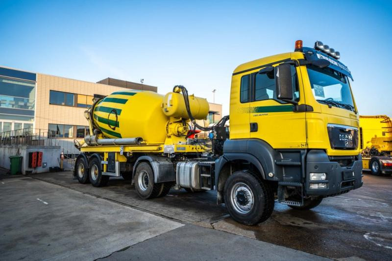 MAN TGS 18.440 BLS 4x4 (+cardan)+STETTER 10M3 - Concrete mixer truck: picture 2 MAN TGS 18.440 BLS 4x4 (+cardan)+STETTER 10M3 - Concrete mixer truck: picture 2