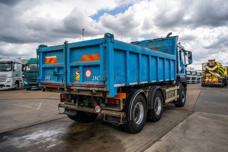 Tipper MAN TGS 26.400 BL 6X6H - TRACTOR / TIPPER: picture 10 Tipper MAN TGS 26.400 BL 6X6H - TRACTOR / TIPPER: picture 10