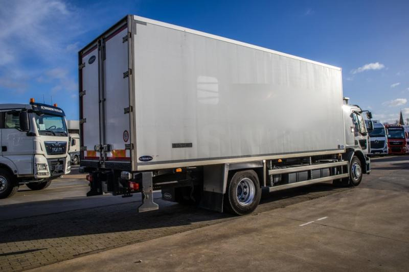 Renault D 330 -CARRIER SUPRA 850-Vlees/Meat/Viande/Fleisch - Refrigerator truck: picture 4 Renault D 330 -CARRIER SUPRA 850-Vlees/Meat/Viande/Fleisch - Refrigerator truck: picture 4