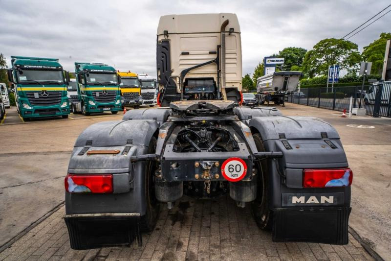 MAN TGX 33.560 XLX BLS+BIG AXLES+INTARDER - Tractor unit: picture 5 MAN TGX 33.560 XLX BLS+BIG AXLES+INTARDER - Tractor unit: picture 5