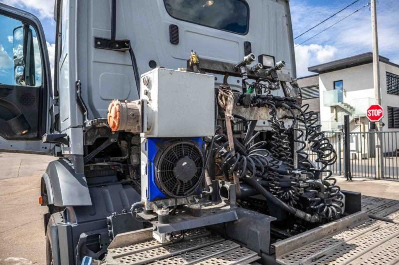 Mercedes AROCS 2648 LS - 6x4 - Tractor unit: picture 5 Mercedes AROCS 2648 LS - 6x4 - Tractor unit: picture 5