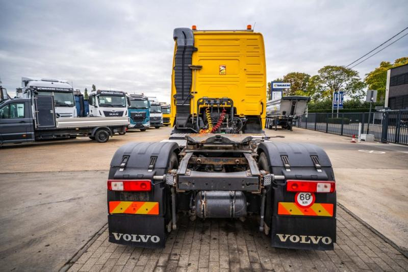 Volvo FH 400 -E5 +KIPHYDR. - Tractor unit: picture 5 Volvo FH 400 -E5 +KIPHYDR. - Tractor unit: picture 5