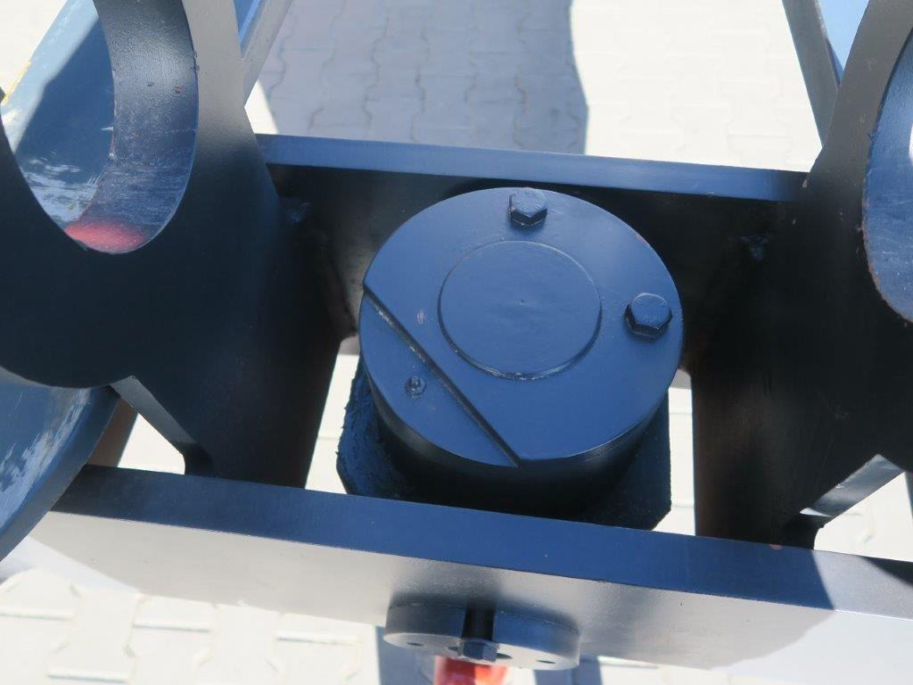 Kalmar DRG540-700 Reachstacker - Attachment for Reach stacker: picture 3 Kalmar DRG540-700 Reachstacker - Attachment for Reach stacker: picture 3