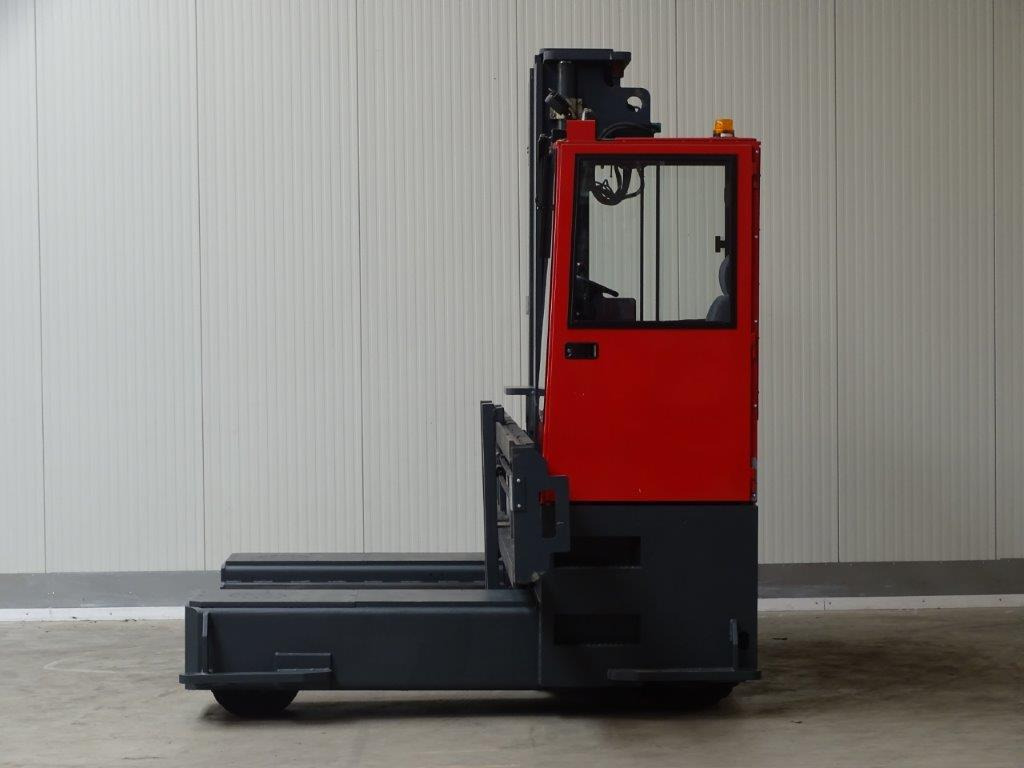 Combilift ESL5067 - 4-way reach truck: picture 5 Combilift ESL5067 - 4-way reach truck: picture 5