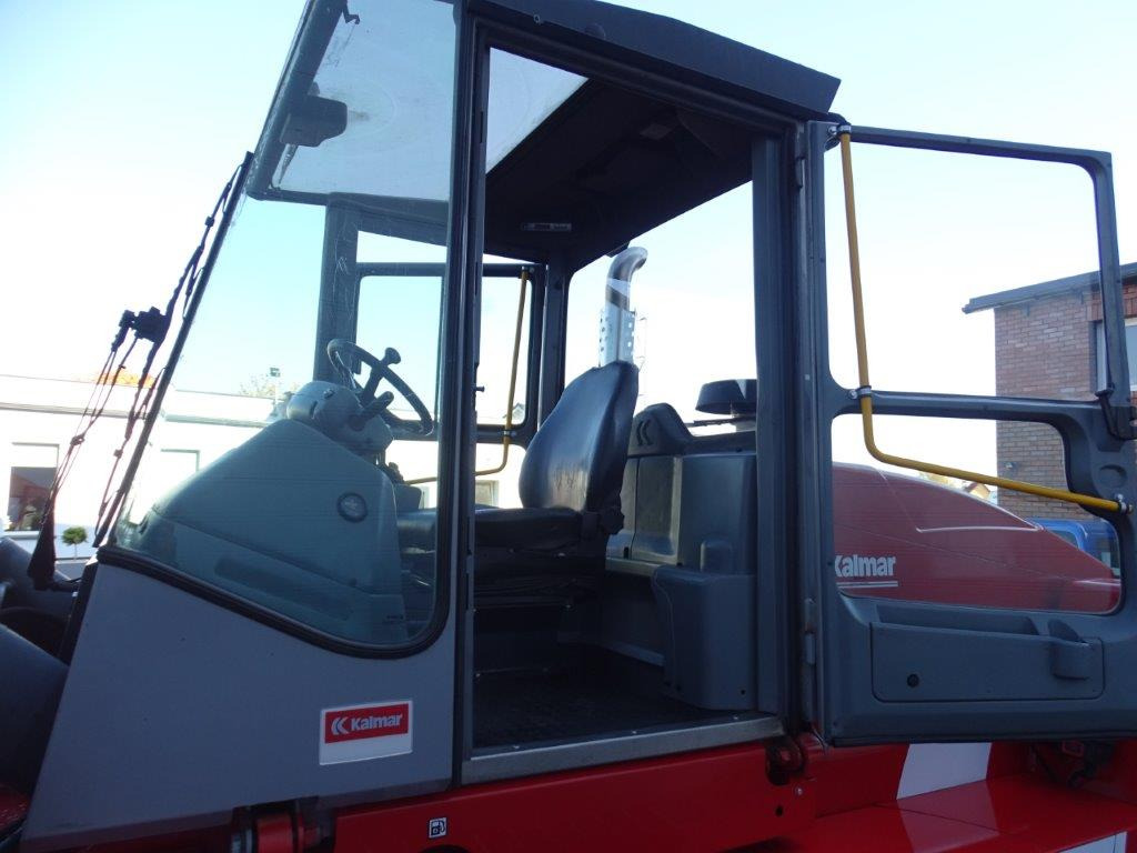 Kalmar DCE120-12 - Diesel forklift: picture 5 Kalmar DCE120-12 - Diesel forklift: picture 5