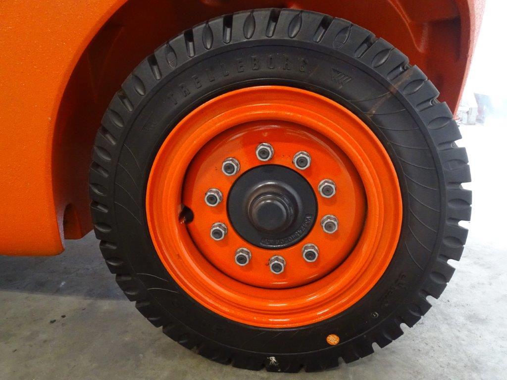 Linde H50D-02 -Container-Indoor-Stapler -TRIPLEX - Diesel forklift: picture 2 Linde H50D-02 -Container-Indoor-Stapler -TRIPLEX - Diesel forklift: picture 2