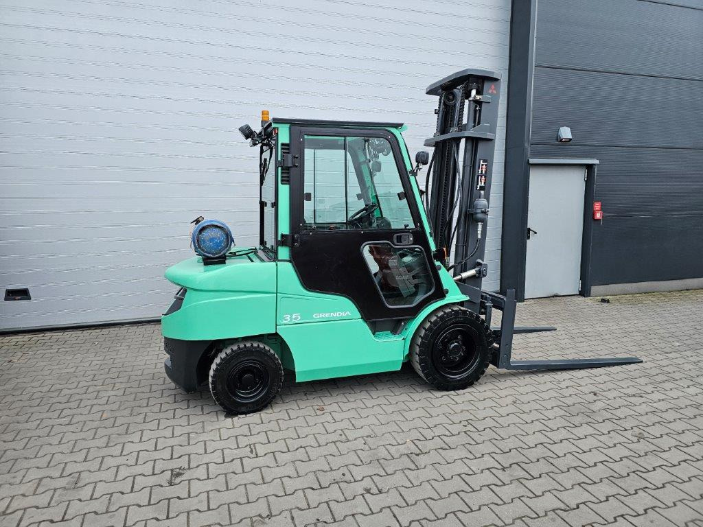 Mitsubishi FG35NT - Forklift: picture 3 Mitsubishi FG35NT - Forklift: picture 3