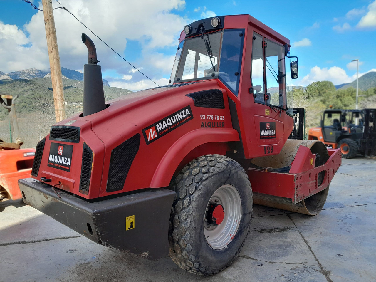 BOMAG BW177D4 - Compactor: picture 3 BOMAG BW177D4 - Compactor: picture 3