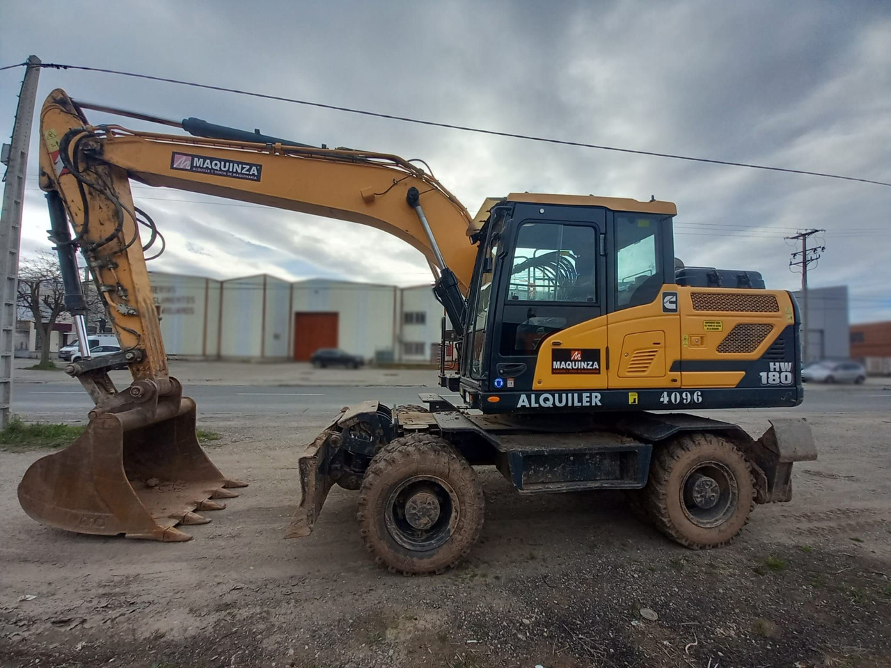 HYUNDAI HW180 - Wheel excavator: picture 1 HYUNDAI HW180 - Wheel excavator: picture 1