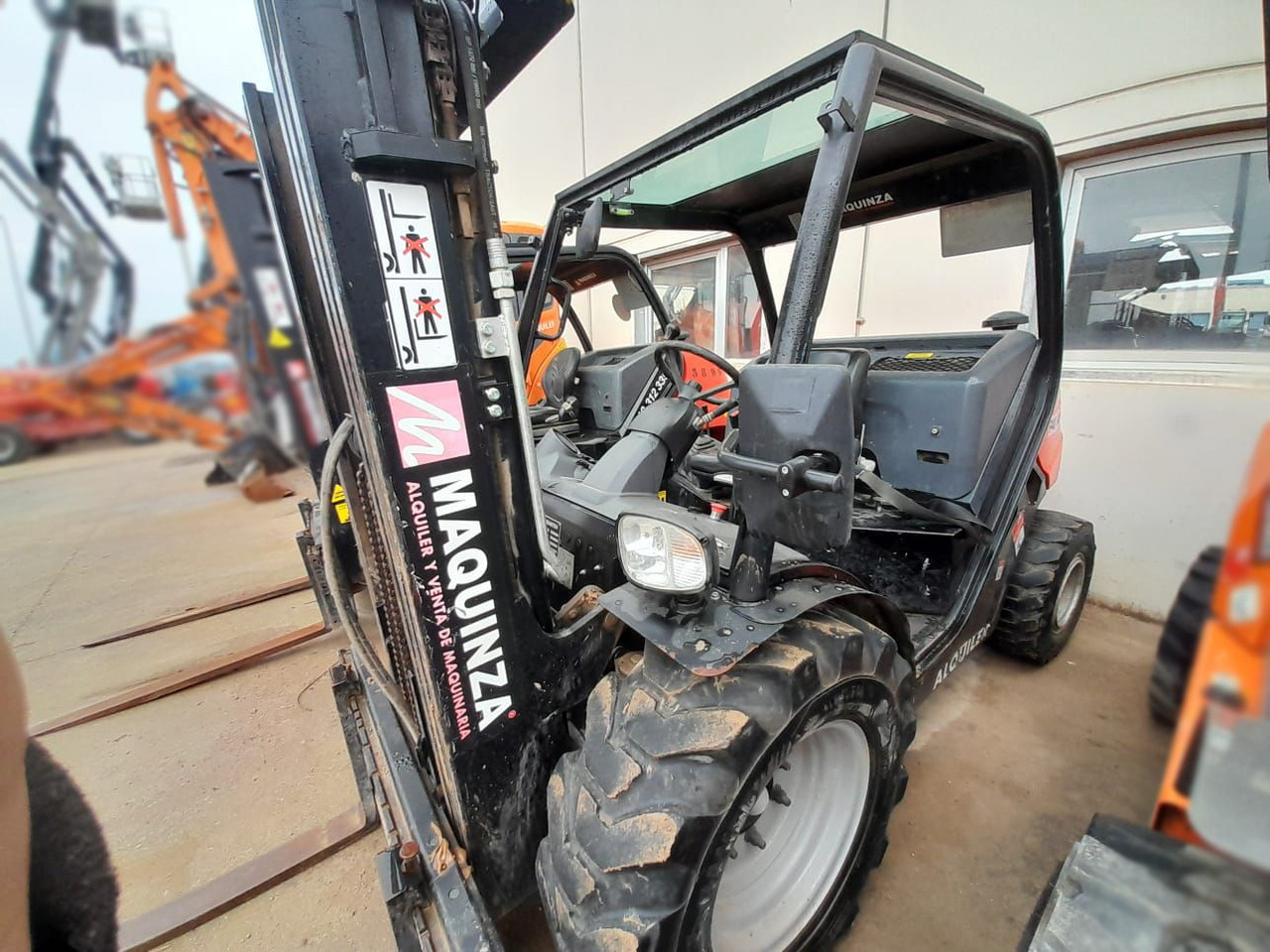 MANITOU MC18.4 D - Diesel forklift: picture 1 MANITOU MC18.4 D - Diesel forklift: picture 1