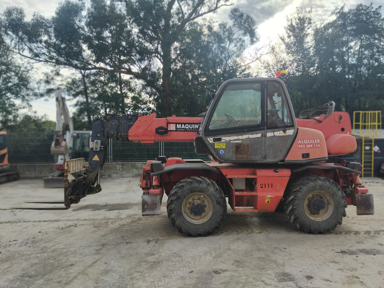 MANITOU MRT1742 - Telescopic handler: picture 2 MANITOU MRT1742 - Telescopic handler: picture 2