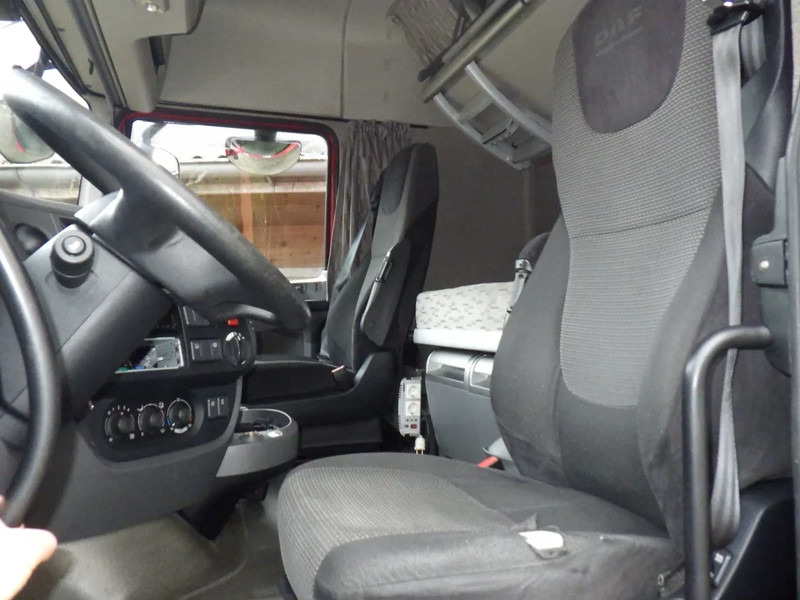 DAF XF 440 NEW TACHO / Holland Truck / 8 Tons vooras / Standairco / Standkachel - Tractor unit: picture 5 DAF XF 440 NEW TACHO / Holland Truck / 8 Tons vooras / Standairco / Standkachel - Tractor unit: picture 5