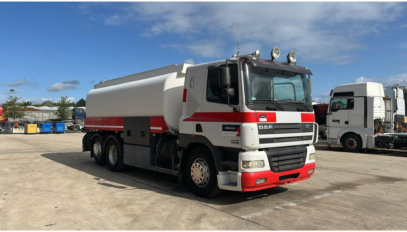 DAF CF 85.430 (20270 LITERS / EURO 3 / TOP CONDITION !!! / PARFAIT ETAT / 6X2 / BOITE MANUELLE) - Tank truck: picture 3 DAF CF 85.430 (20270 LITERS / EURO 3 / TOP CONDITION !!! / PARFAIT ETAT / 6X2 / BOITE MANUELLE) - Tank truck: picture 3