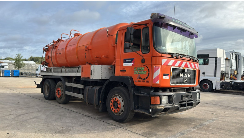 MAN 25.272 (MANUAL PUMP / POMPE MANUELLE / 15000 L) - Vacuum truck: picture 2 MAN 25.272 (MANUAL PUMP / POMPE MANUELLE / 15000 L) - Vacuum truck: picture 2