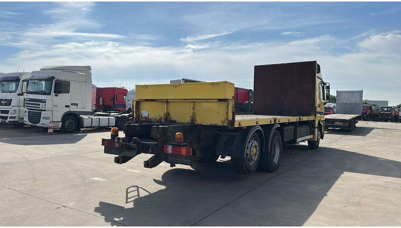 Mercedes-Benz ACTROS 2543 (EPS / 3 PEDALES / LAMES DEVANT / STEEL FRONT / PARFAIT ETAT !! / V6) - Dropside/ Flatbed truck: picture 5 Mercedes-Benz ACTROS 2543 (EPS / 3 PEDALES / LAMES DEVANT / STEEL FRONT / PARFAIT ETAT !! / V6) - Dropside/ Flatbed truck: picture 5