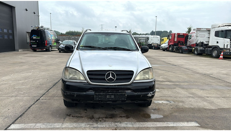 Mercedes-Benz M-Klasse ML 270 CDI - SUV: picture 2 Mercedes-Benz M-Klasse ML 270 CDI - SUV: picture 2
