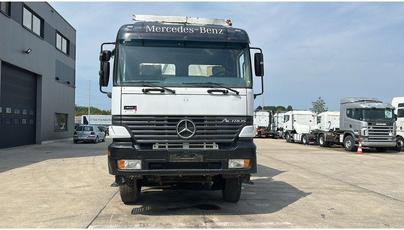 Mercedes-Benz actros 4140 (8X8 / BOITE MANUELLE / MANUAL GEARBOX / LAMES / GRAND PONT / BIG AXLE) - Tipper: picture 2 Mercedes-Benz actros 4140 (8X8 / BOITE MANUELLE / MANUAL GEARBOX / LAMES / GRAND PONT / BIG AXLE) - Tipper: picture 2