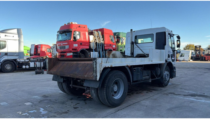 Renault PREMIUM 260 (POMPE MANUELLE / MANUAL PUMP / GRAND PONT / LAMES / STEEL SUSP.) - Dropside/ Flatbed truck: picture 4 Renault PREMIUM 260 (POMPE MANUELLE / MANUAL PUMP / GRAND PONT / LAMES / STEEL SUSP.) - Dropside/ Flatbed truck: picture 4