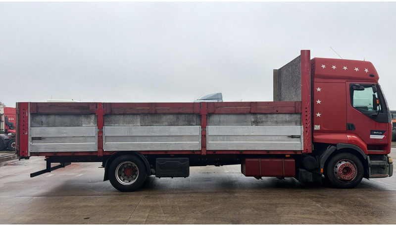 Renault Premium 340 (POMPE MANUELLE / MANUAL PUMP / PLATEAU LONGUE) - Dropside/ Flatbed truck: picture 3 Renault Premium 340 (POMPE MANUELLE / MANUAL PUMP / PLATEAU LONGUE) - Dropside/ Flatbed truck: picture 3