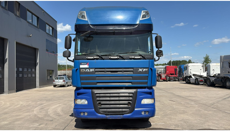 DAF XF 105.460 (BOITE MANUELLE / MANUAL GEARBOX) - Tractor unit: picture 3 DAF XF 105.460 (BOITE MANUELLE / MANUAL GEARBOX) - Tractor unit: picture 3