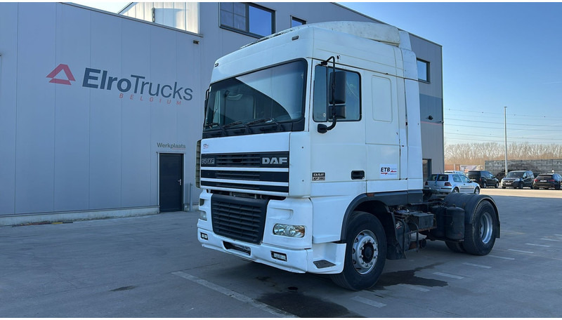DAF XF 95.380 (EURO 2 / POMPE MANUELLE / MANUAL PUMP / BOITE MANUELLE / MANUAL GEARBOX) - Tractor unit: picture 1 DAF XF 95.380 (EURO 2 / POMPE MANUELLE / MANUAL PUMP / BOITE MANUELLE / MANUAL GEARBOX) - Tractor unit: picture 1